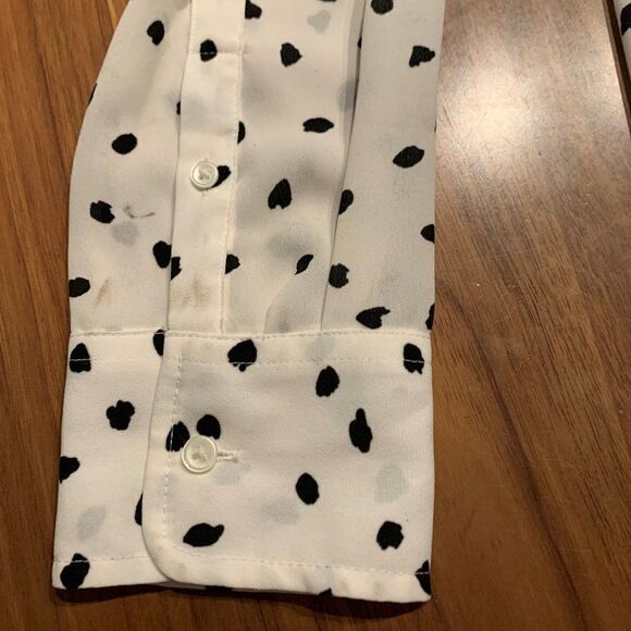 Banana Republic button down blouse, EUC, Sz M, white, blk print, EUC - Picture 9 of 15